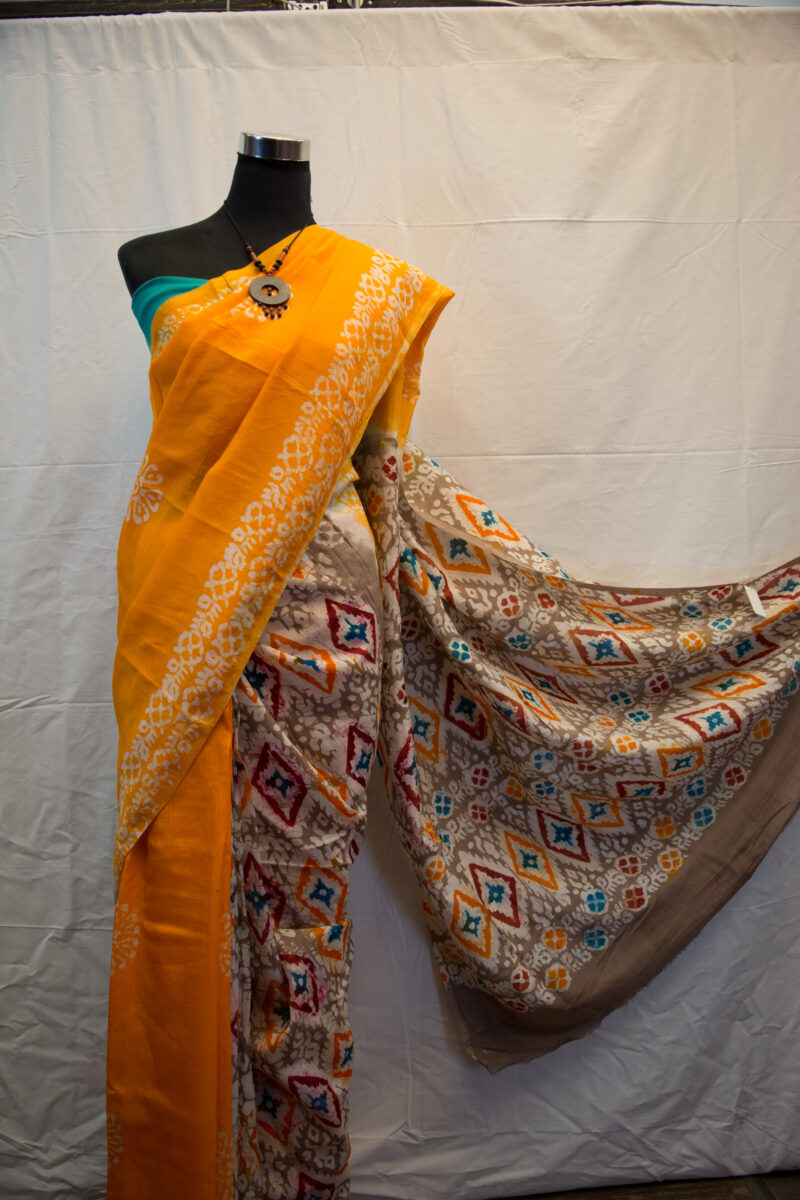 Saree - Image 3