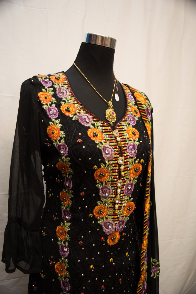Salwar Kameez - Image 5