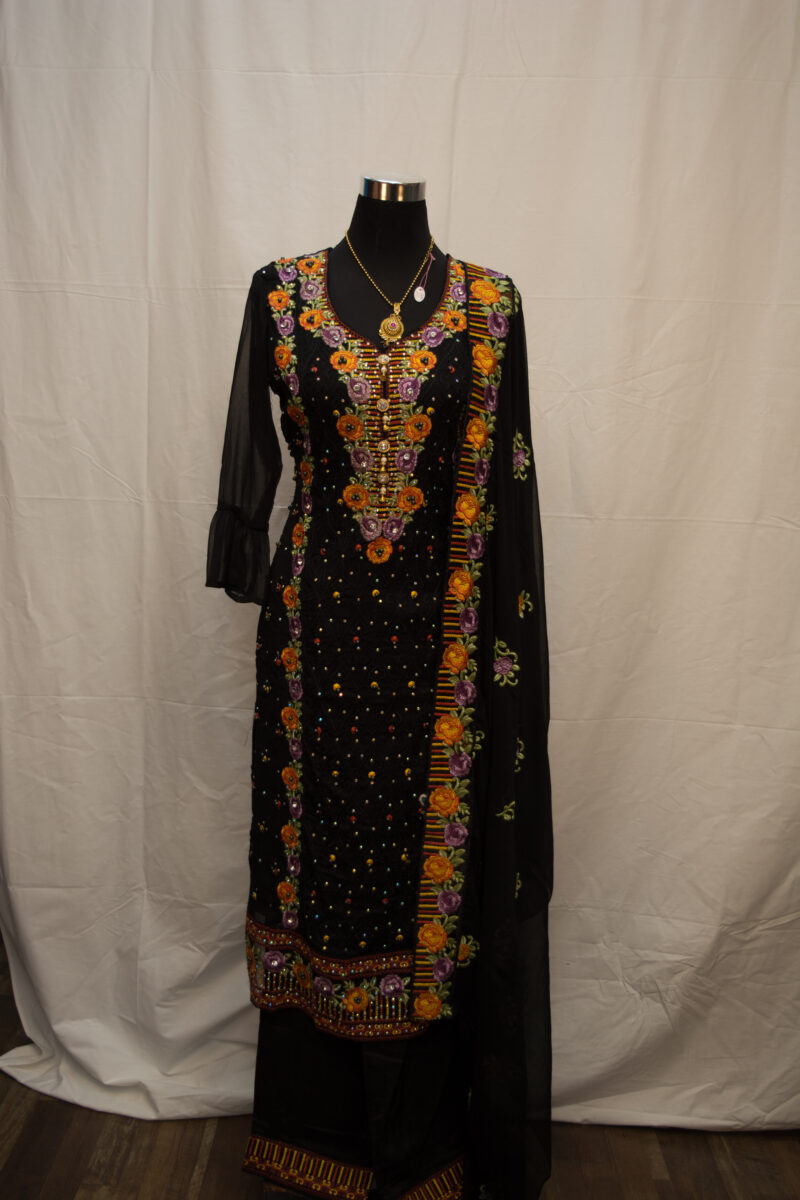Salwar Kameez - Image 3