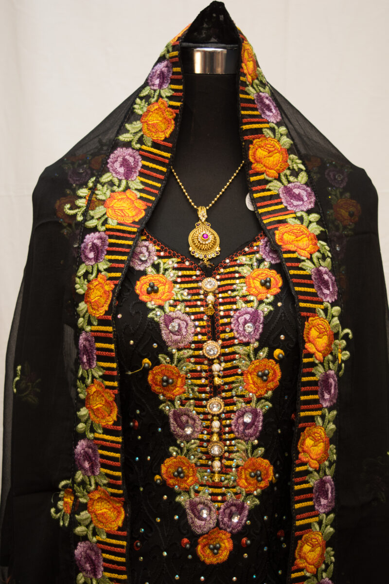 Salwar Kameez - Image 2