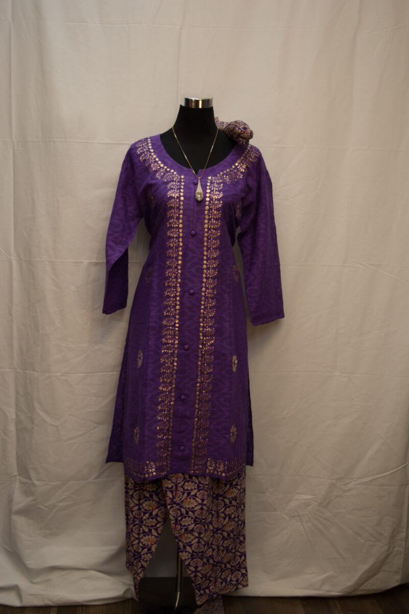 Salwar Kameez - Image 4