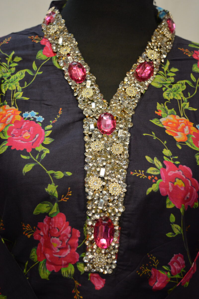 Pakistani Dress - Image 3
