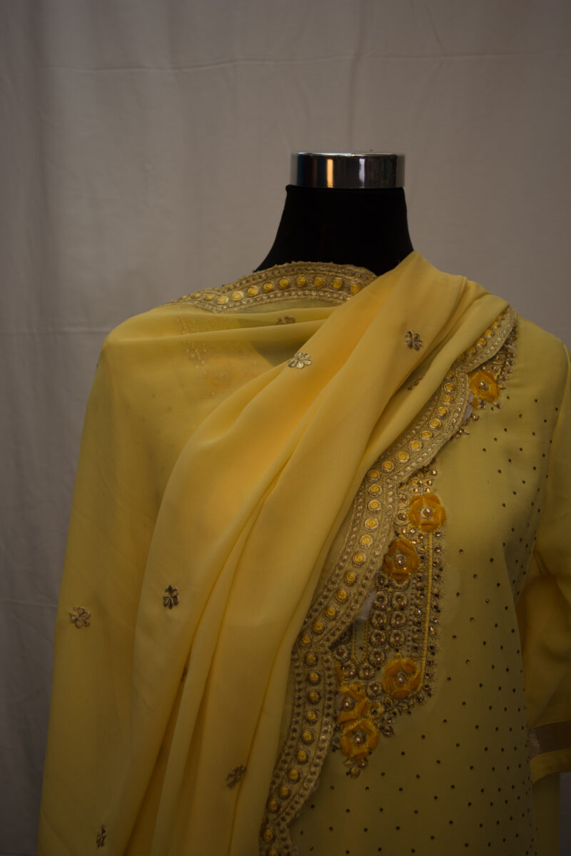 Salwar Kameez - Image 3