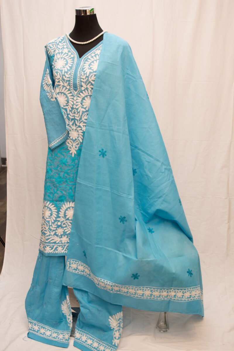 Salwar Kameez - Image 4