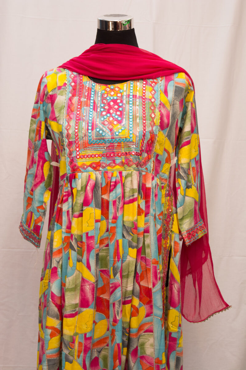 Salwar Kameez - Image 2