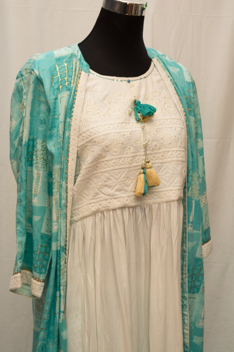 Two Piece - Image 2