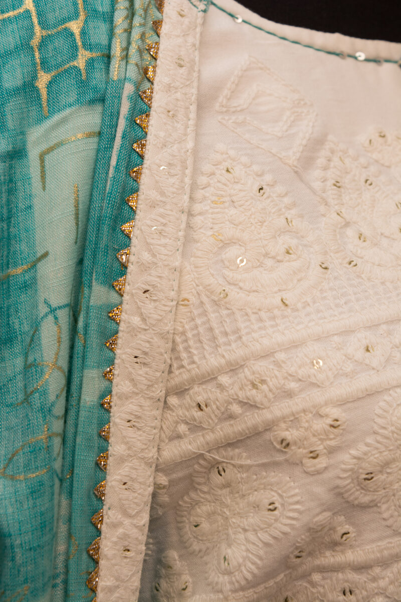 Two Piece - Image 4