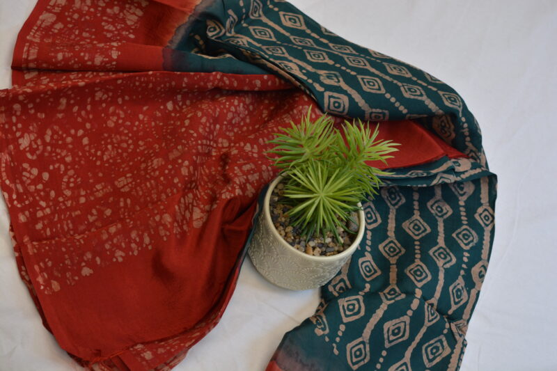 Batik Saree - Image 2