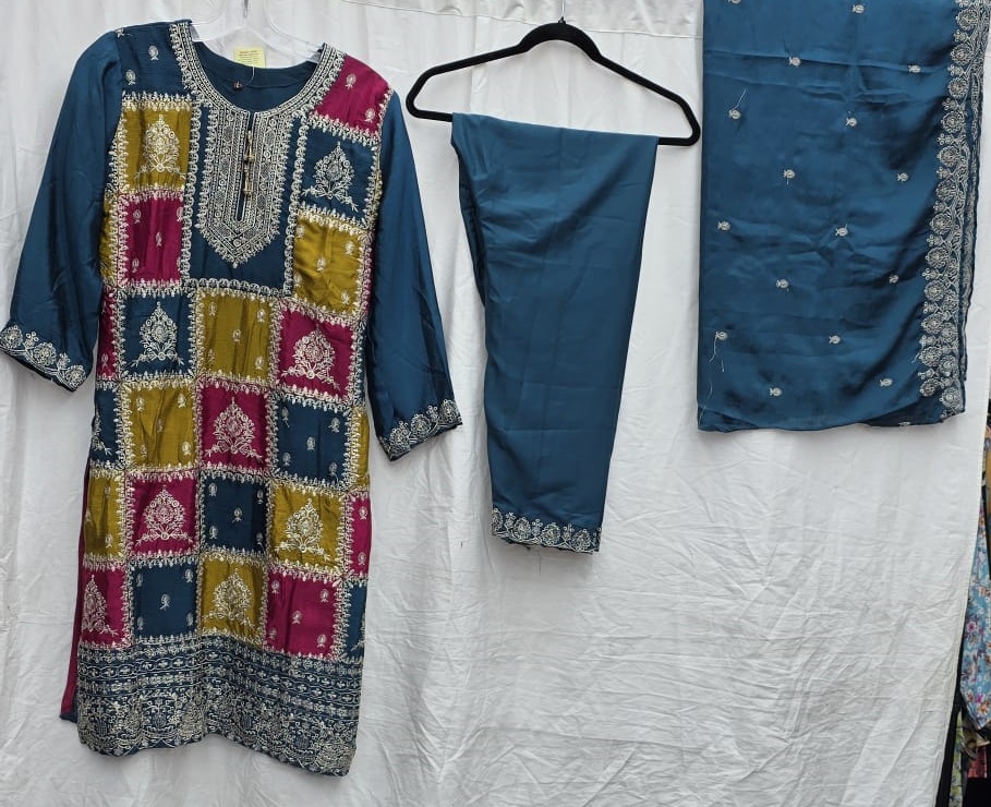 3Pc Chiffon Georgette Suit | Ready to Wear - Image 3