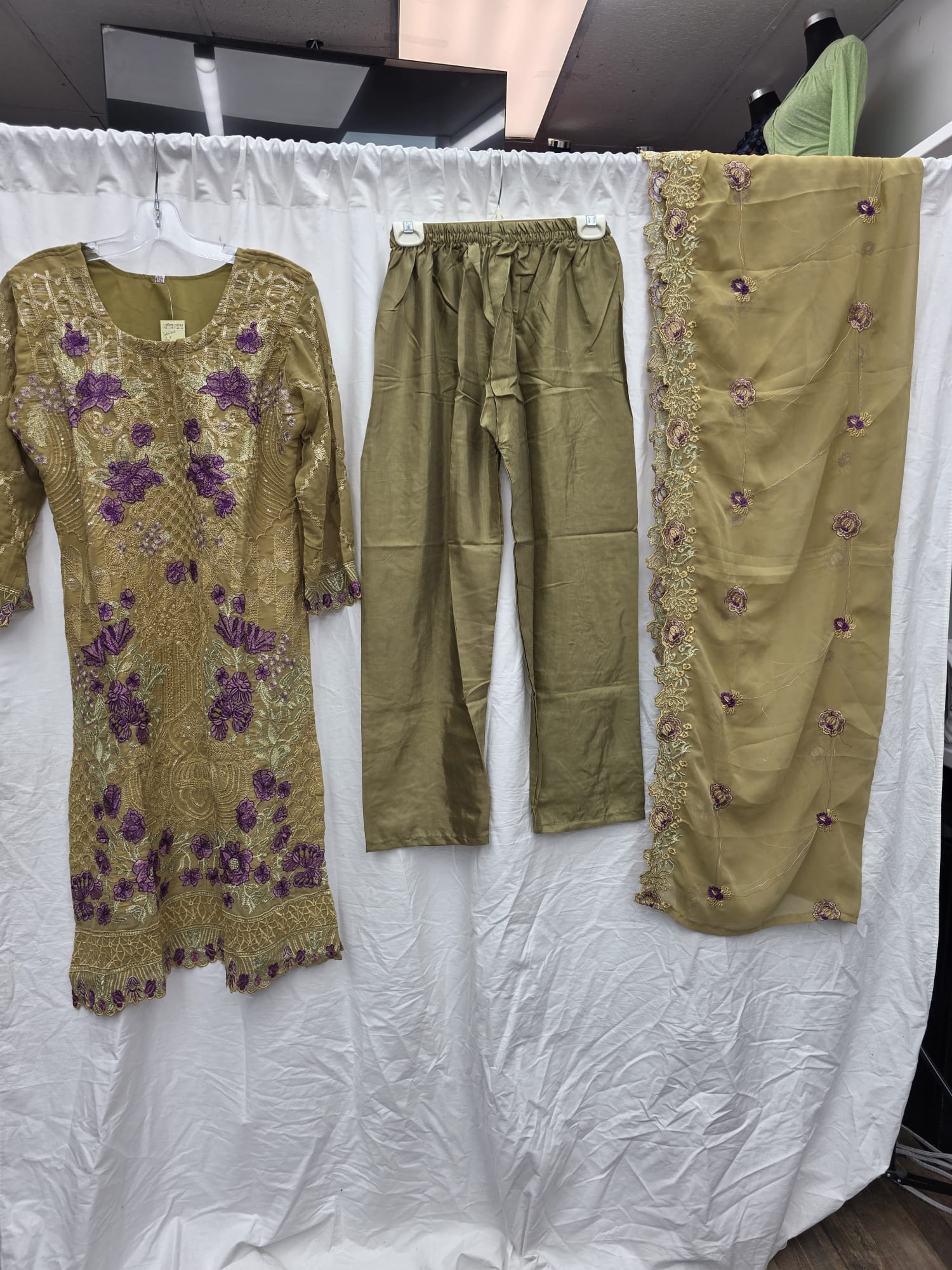 3Pc Chiffon Georgette Suit Ready to Wear - Image 3