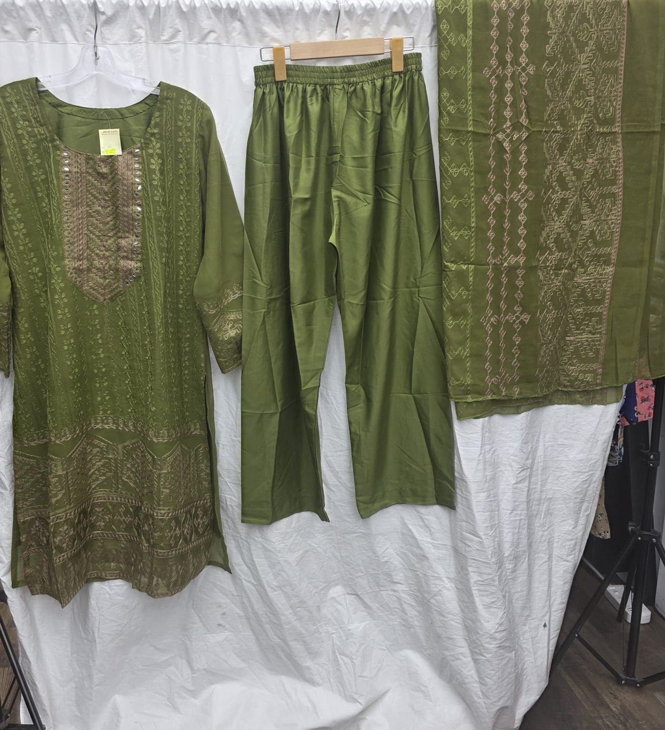 3Pc Chiffon Georgette Suit | Ready to Wear - Image 3