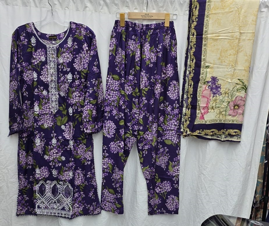 3Pc Maria B Lawn Suit | Ready to Wear - Image 3