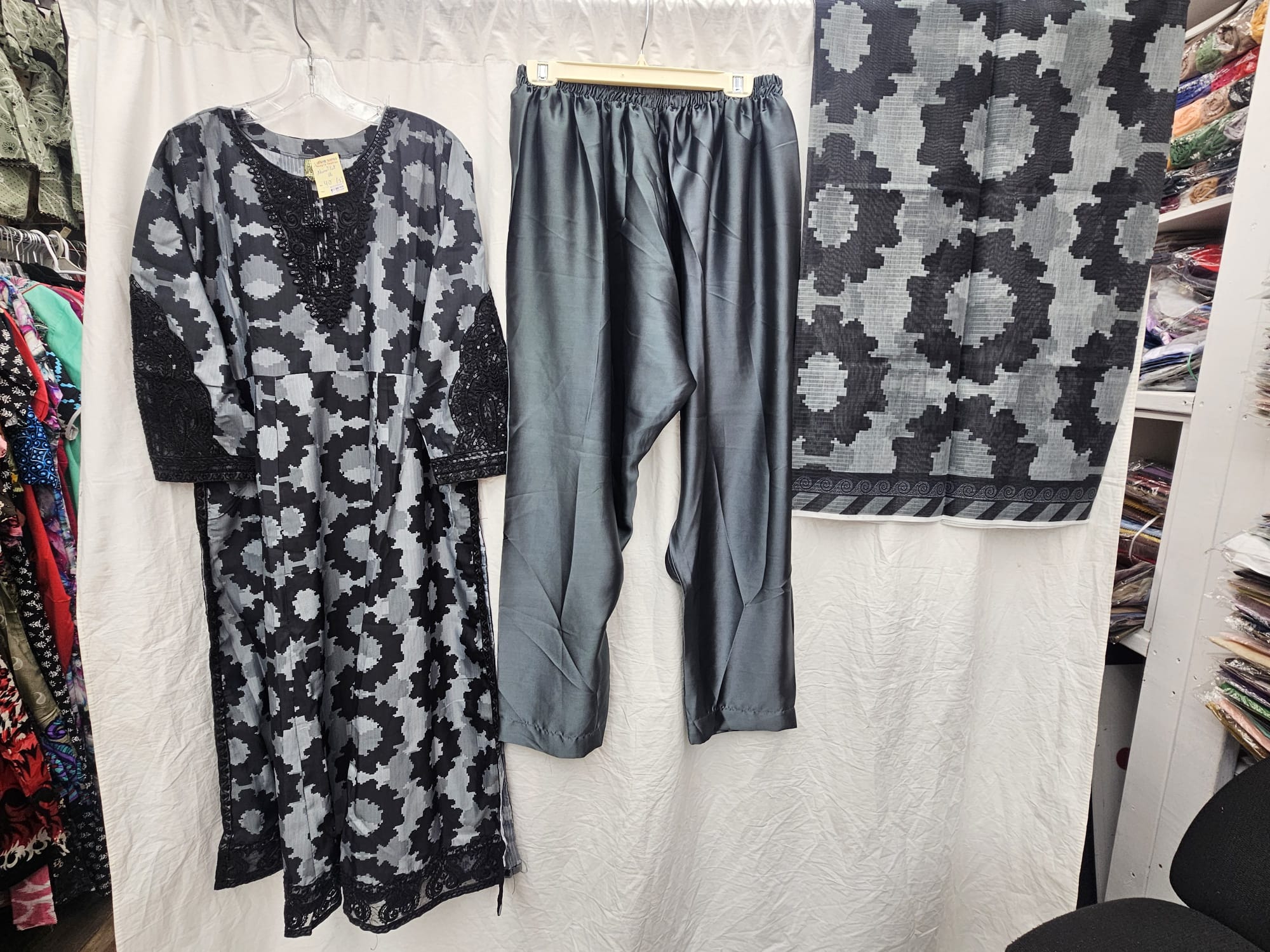 3Pc Chiffon Georgette Suit | Ready to Wear - Image 3